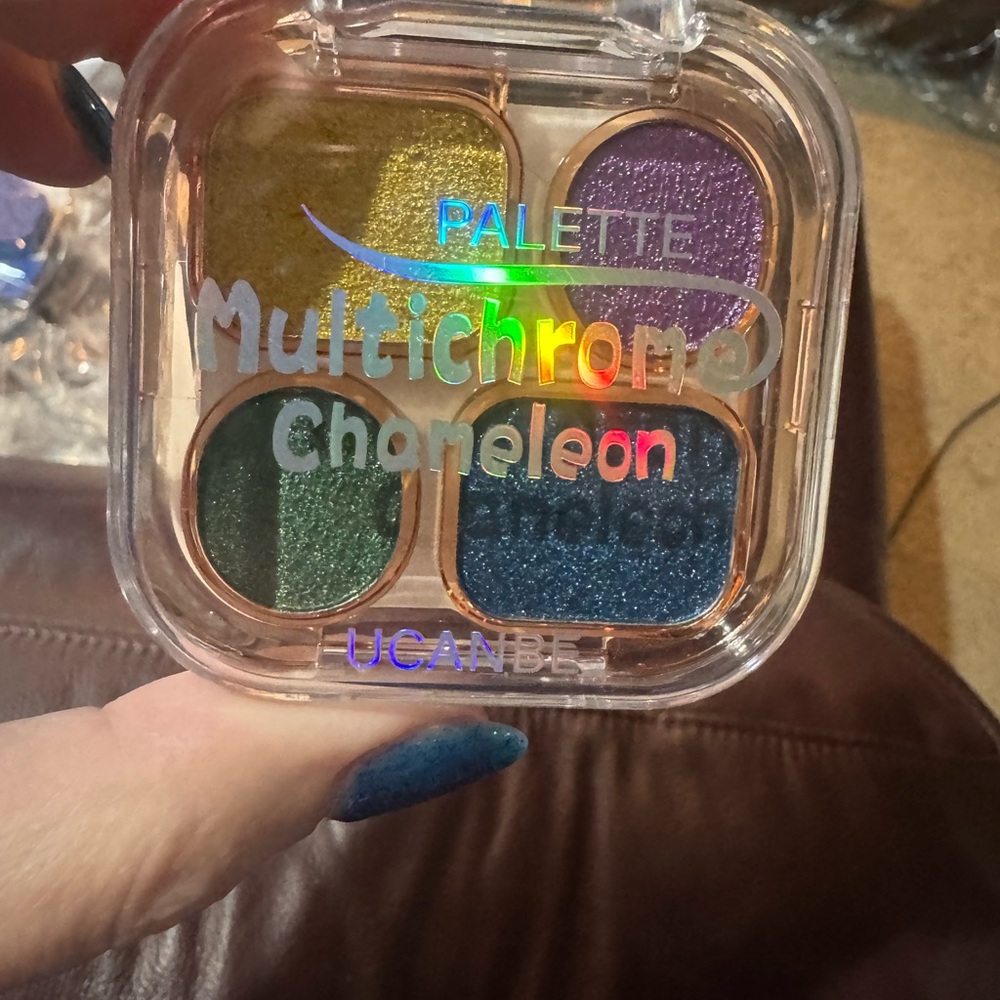 UCANBE Multichrome Chameleon Eyeshadow Palette new no box